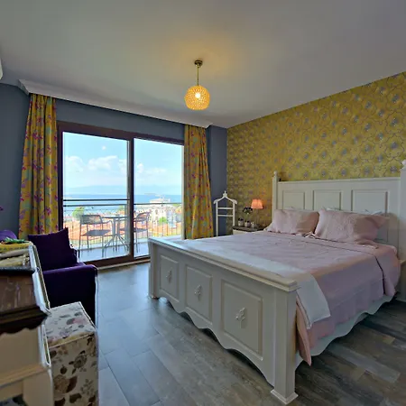 Niluefer Butik (adults Only) * Ayvalı