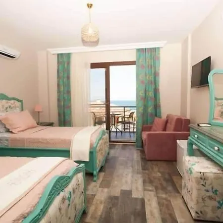 Niluefer Butik (adults Only) * Ayvalı