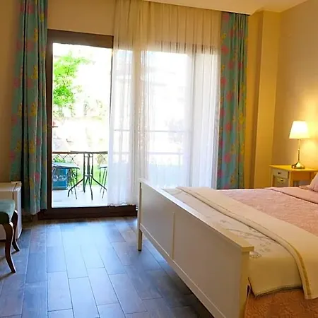 Niluefer Butik (adults Only) Ayvalı